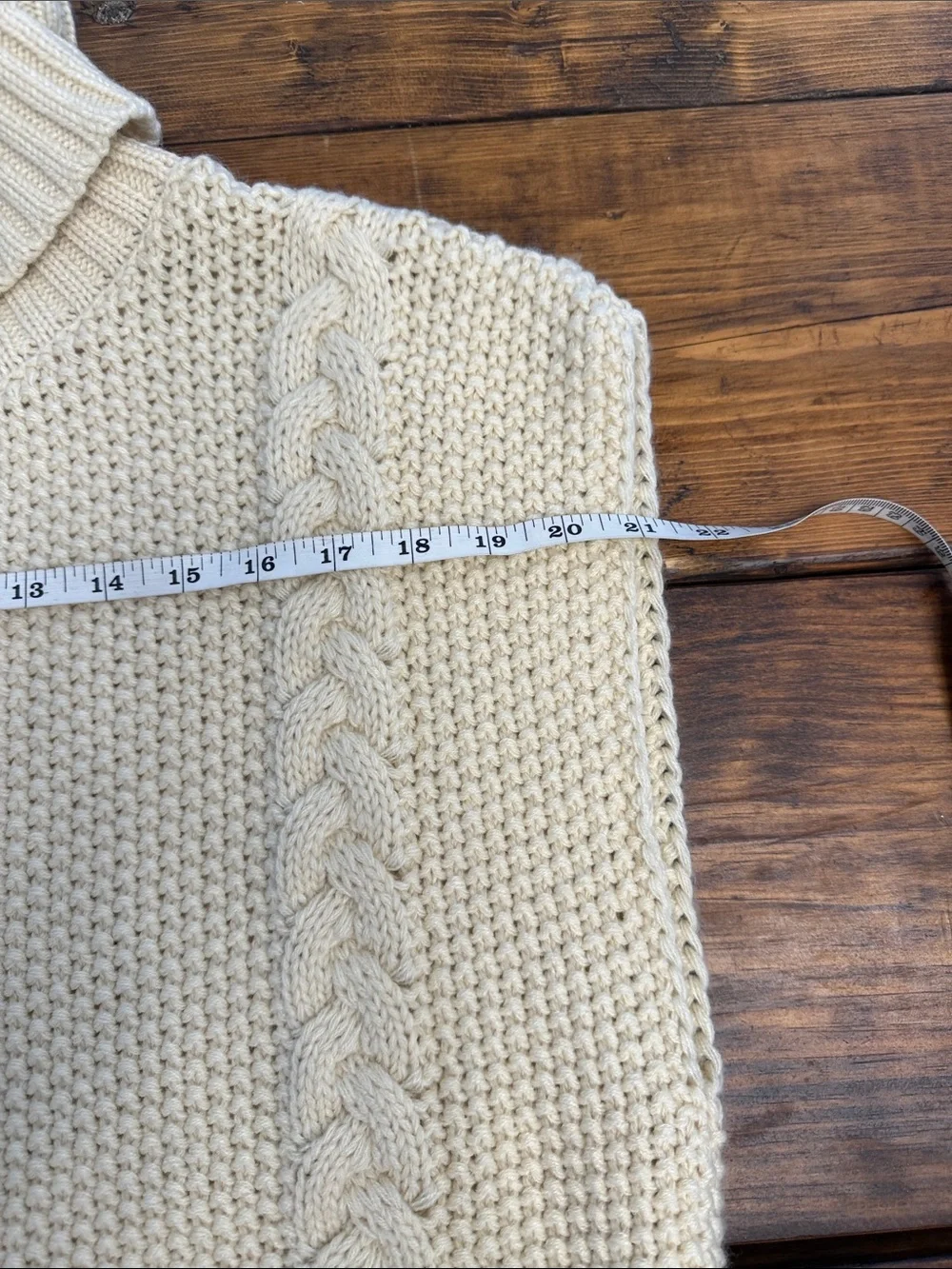 Callahan Cream Sleeveless Turtleneck Knit Sweater - Women's. Medium l. Like new.